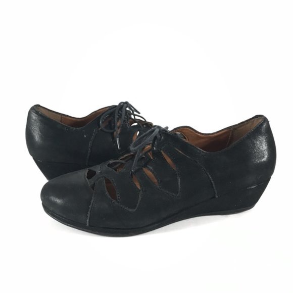 Gentle Souls Lace Up Nubuck Low Wedge Size 6 - Picture 1 of 8